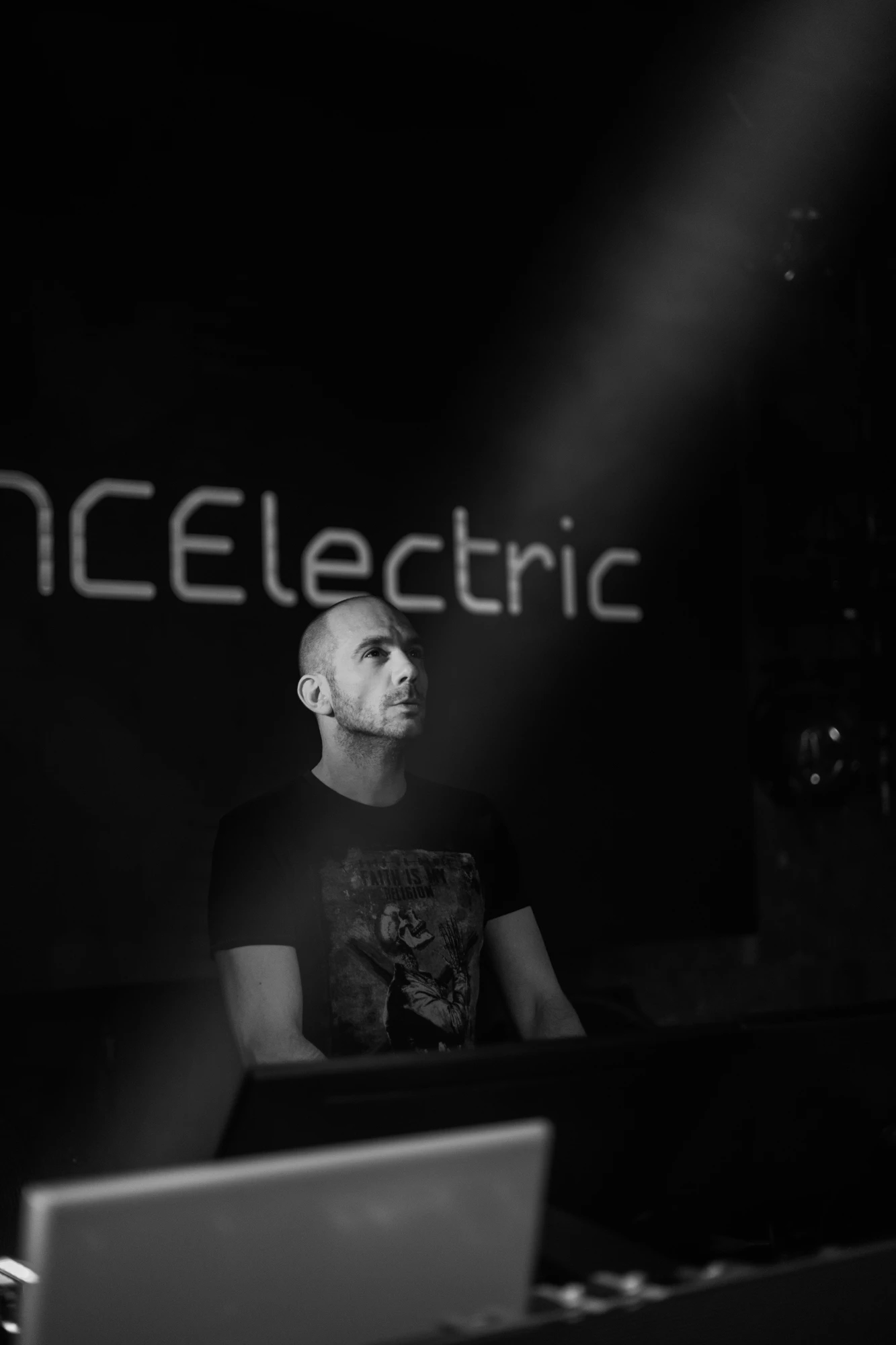 Artist Phiberoptic